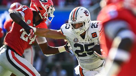 uga auburn rivalry|No. 2 Georgia beats Auburn 42.